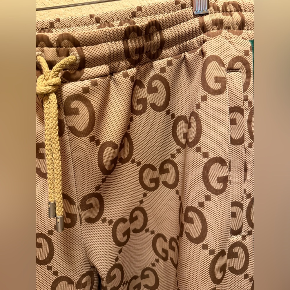New Authentic Gucci GG Jumbo Logo Sweatpants Tan Brown XXL Waist 38 40 42 44 - Picture 6 of 16